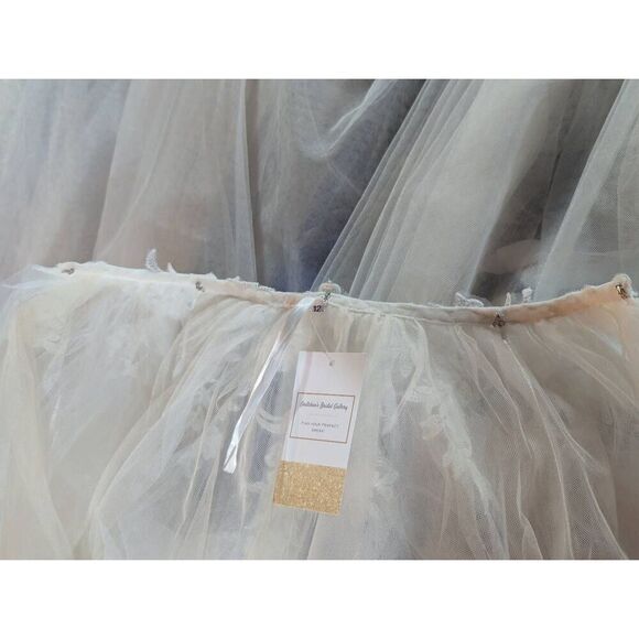 Gretchen's Bridal Gallery Women's Ivory Detachable Bridal Skirt Style Qadira Siz - Picture 3 of 10